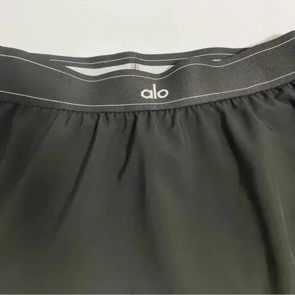 ALO Yoga Black Mini Skort with Logo Waistband - Picture 3 of 5